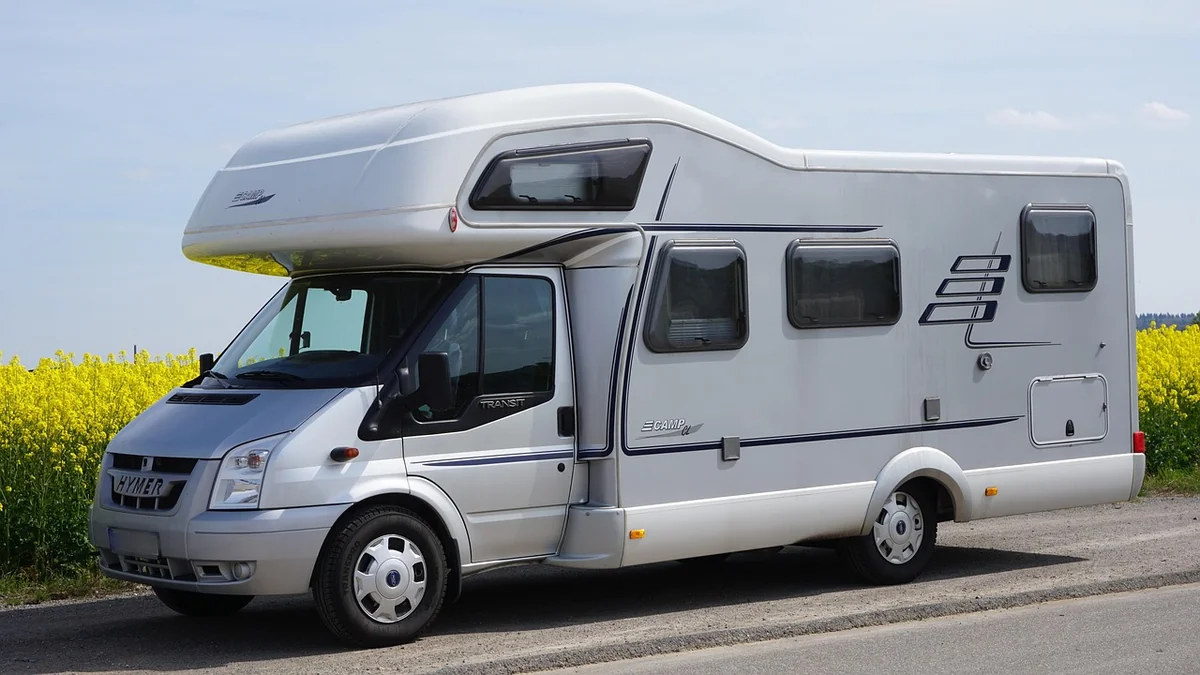 Changer le matelas d'un camping-car : guide essentiel pour un confort optimal en 2026