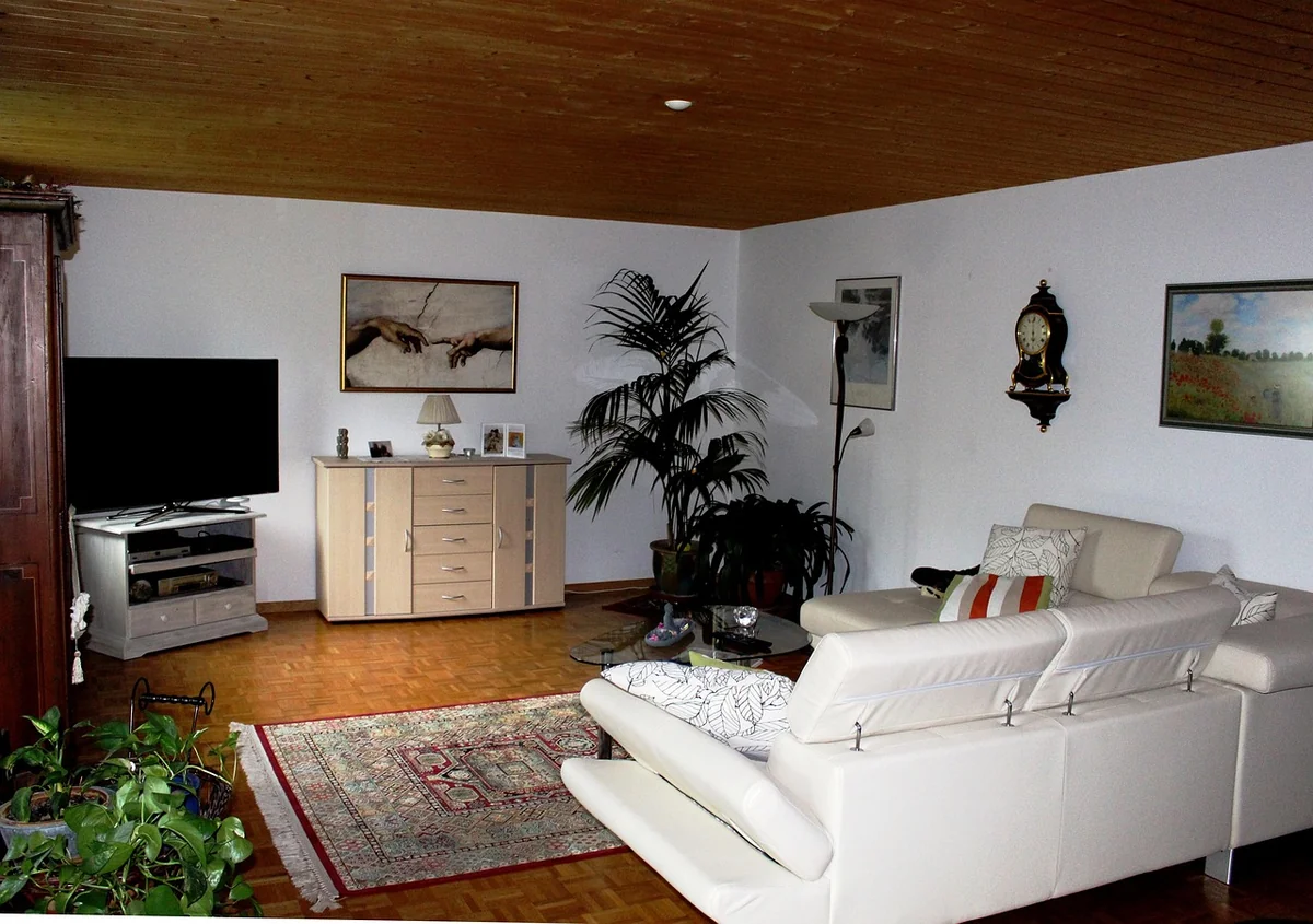Horloge murale salon : 15 modèles tendance pour sublimer votre déco en 2026
